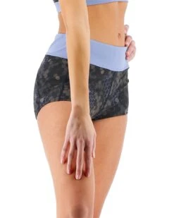 TYR Durafast Elite® Women's Casey Boyshort - Carbon Hex -TYR Store BSCCHX7A 001 alt05