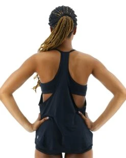 TYR Women's Shea 2-in-1 Tank - Solid -TYR Store tshso7a 001 main02