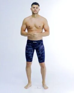 TYR Men’s Venzo™ High-Waist Jammer Swimsuit - Camo Fire -TYR Store vzcfhw6a 937 vid01 thumbnail